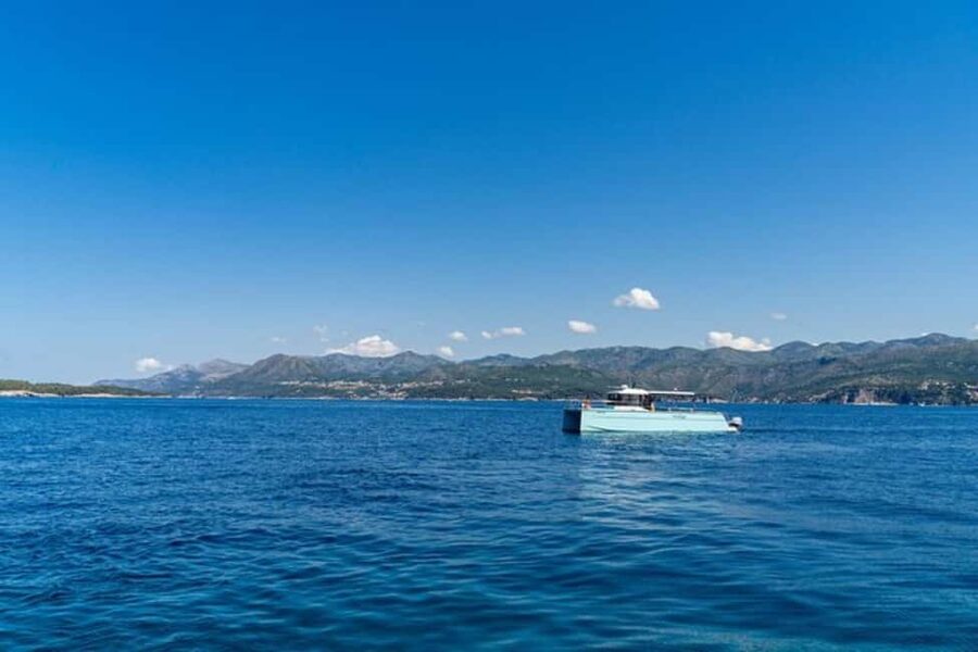 Dubrovnik: Blue Cave Catamaran Tour with Drinks and Snorkel - A steady catamaran instead of a fast ride