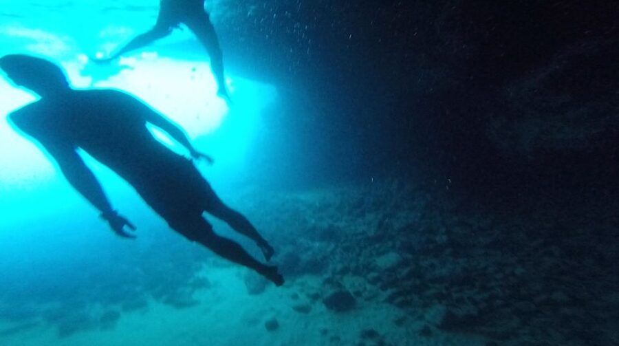 Dubrovnik: Blue Cave & Sunj Beach Boat Tour with Drinks - When to go: morning, afternoon, or autumn