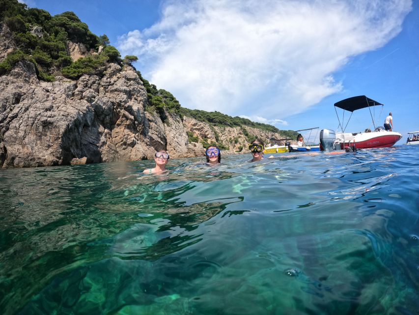 Dubrovnik: Blue & Green Caves Private Boat Tour with Drinks - Green Caves and the chance to jump
