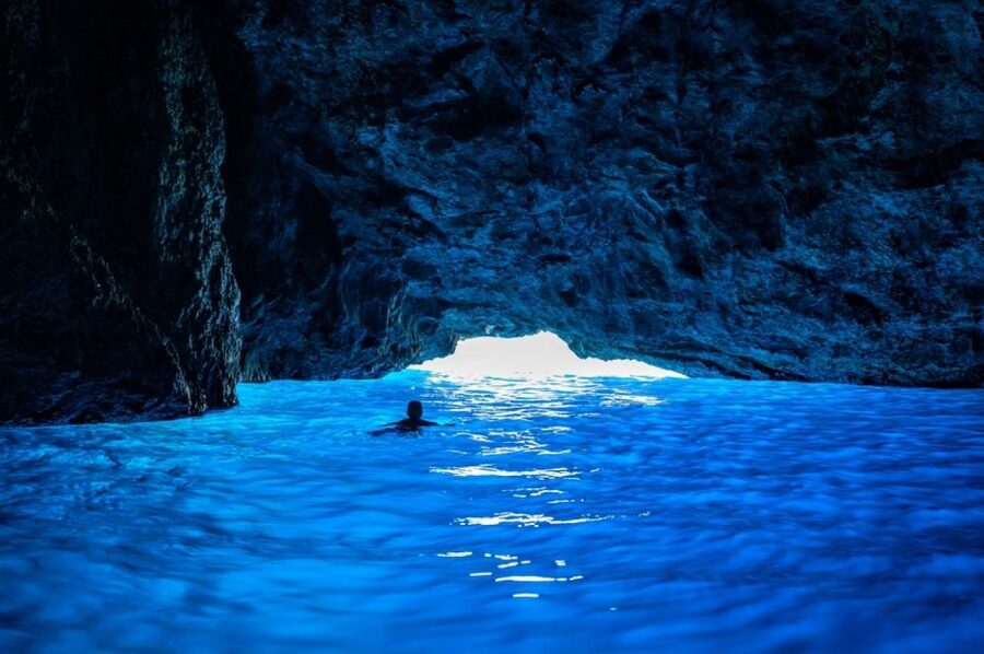 Dubrovnik: Blue & Green Caves Private Boat Tour with Drinks - Practical tips for a smoother outing
