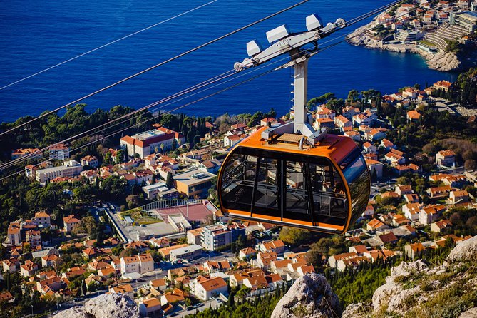 Dubrovnik Cable Car Ride, Old Town Walking Tour plus City Walls - How the tour handles weather problems
