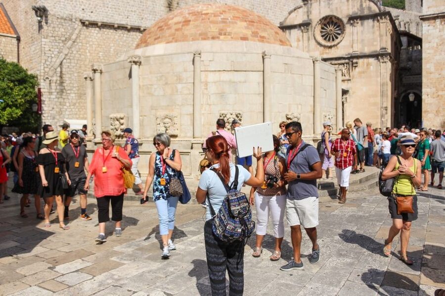 Dubrovnik: Cable Car, Walking Tour and City Walls Combo - The cable car ride and upper station