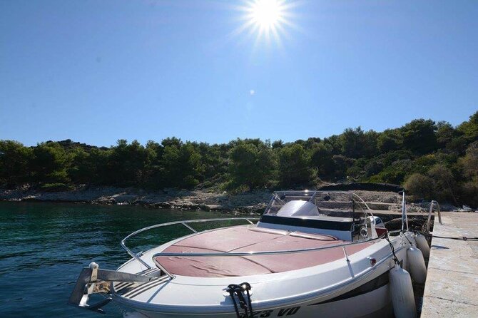 Dubrovnik Cave tour by Speedboat - The guide and the tone of the trip