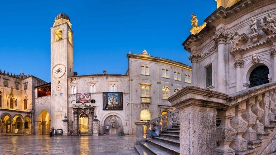 Dubrovnik: City Walls Private Guided Walking Tour - Key points at a glance