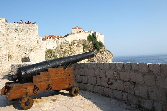 Dubrovnik City Walls Tour for Early Birds or Sunset Chasers - The final views near Stradun and Minceta Tower