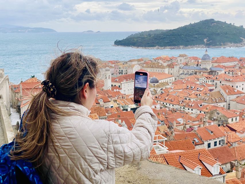 Dubrovnik: City Walls Tour for Early Birds & Sunset Chaser - The opening climb and first view of Stradun