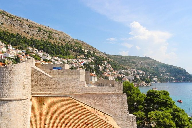 Dubrovnik City Walls Walking Tour (entrance ticket included) - Audio equipment and guide style