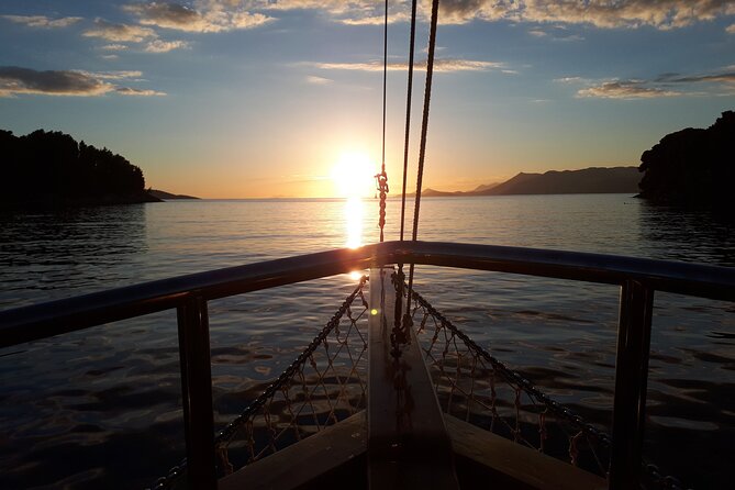 Dubrovnik Elafiti Islands Cruise with Lunch, Drinks and Pickup - Key points before you book