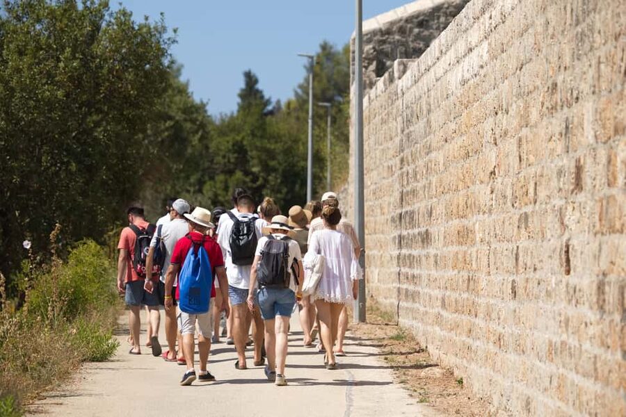 Dubrovnik: Elaphite Island Hopping Cruise on Karaka Ship - Lunch costs extra, so plan it before you arrive