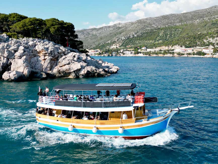 Dubrovnik: Elaphite Islands Cruise with Lunch and Drinks - Meeting the Emili near Dubrovnik’s bus station