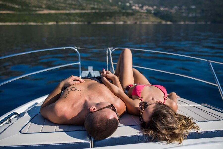 Dubrovnik: Elaphite Islands Private Speedboat Full-Day Tour - Šunj on Lopud: a sandy beach in a rocky-water region