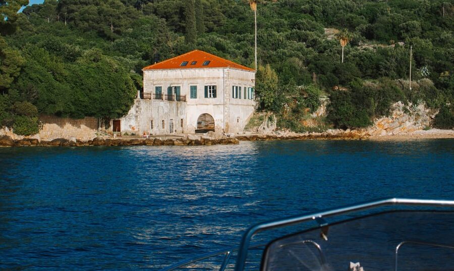 Dubrovnik:Elaphiti Islands and caves Private Speedboat Tour - Is the $447 price good value?