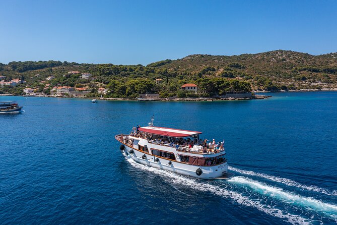 Dubrovnik: Elaphiti Islands Full-Day Cruise with Lunch - Šipan: lunch in Suđurađ and a taste of island life