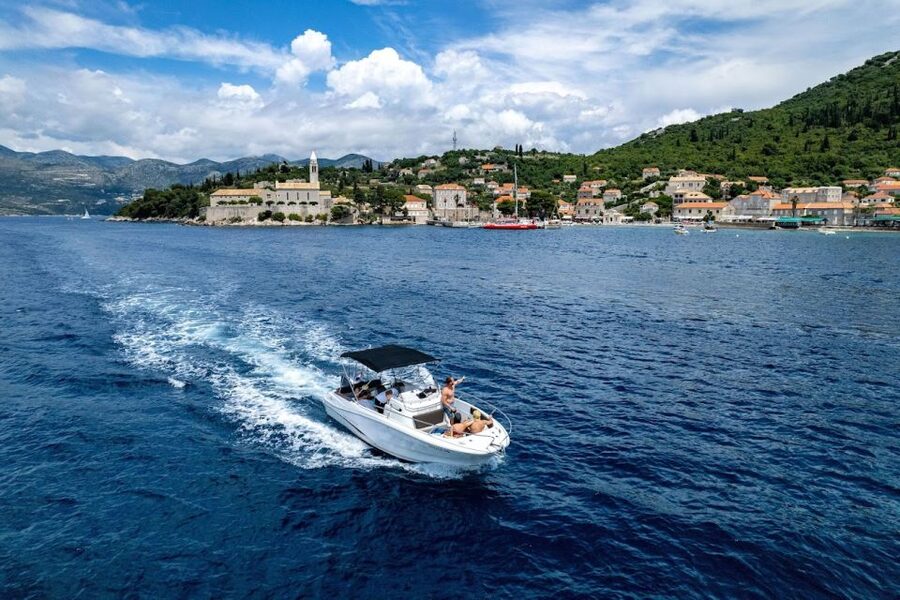 Dubrovnik: Elaphiti Islands Private Day Cruise by Speedboat - Šipan and Suđurađ: a quieter harbor stop
