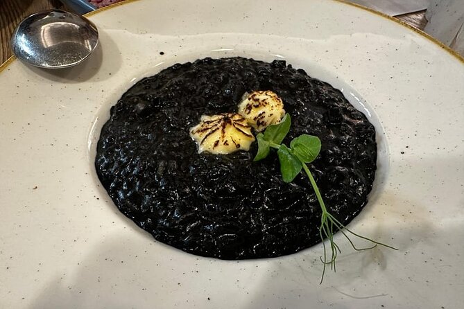 Dubrovnik Food, Wine & History Tour - Small-Group Experience - Why this Dubrovnik food tour works
