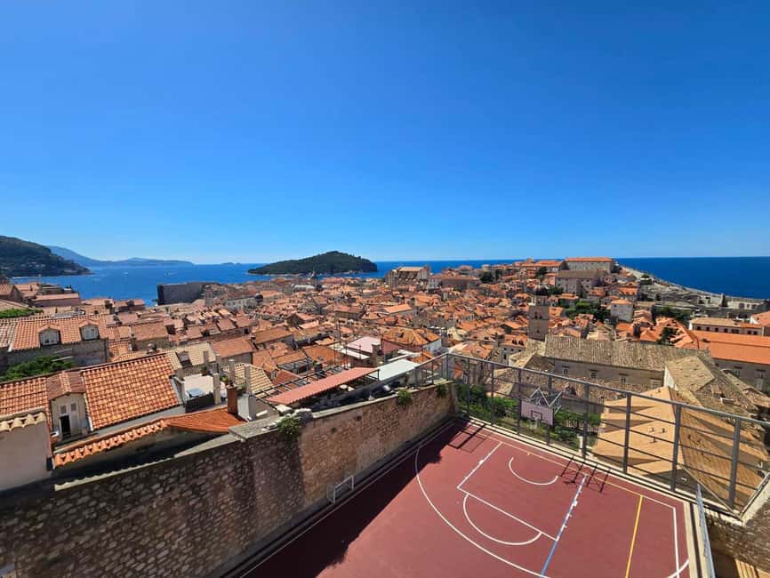 Dubrovnik for Kids: A Playful Family Walking Tour Experience - Meeting your guide at Pile Gate