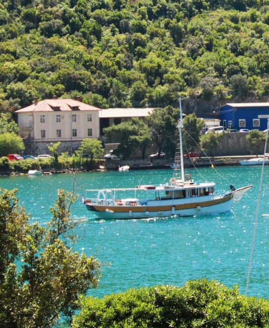Dubrovnik: Full-Day Blue Cave & Elaphiti Islands Boat Tour - Šipan for olive groves and Suđurađ