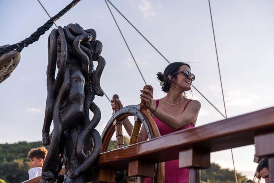 Dubrovnik: Galleon Sunset Cruise with a Live Guide & Drink - Is $56 good value?
