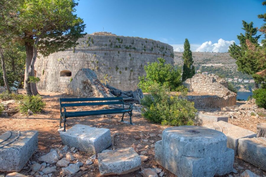 Dubrovnik: Game of Thrones Tour & Optional Lokrum Island - Who should book it