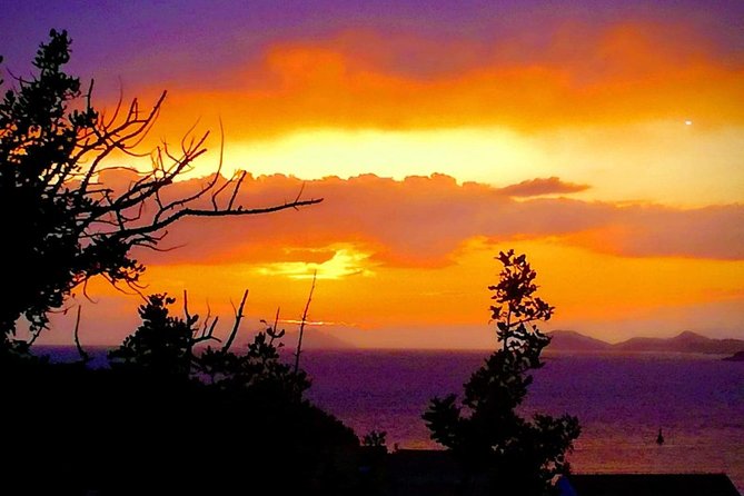 Dubrovnik: Golden Hour Sunset Cruise with Drinks - Kolocep Island or the Blue Cave