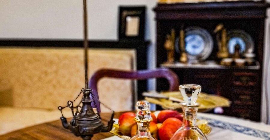 Dubrovnik History, Sweets & Liquors in a Private Palace - Start at Brsalje Street by Nautika