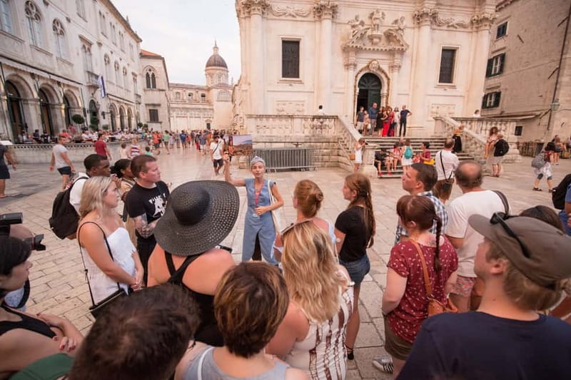Dubrovnik: Karaka - Game of Thrones Cruise & Walking Tour - Entering Dubrovnik Old Town by ship