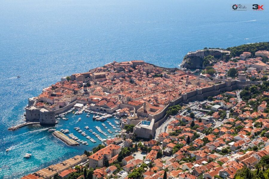 Dubrovnik: Legendary Game of Thrones Walking Tour - What the guide adds to the experience
