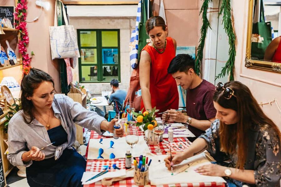 Dubrovnik: Local Wine, Dine and Design Workshop - Why painting a tote bag works so well in Dubrovnik