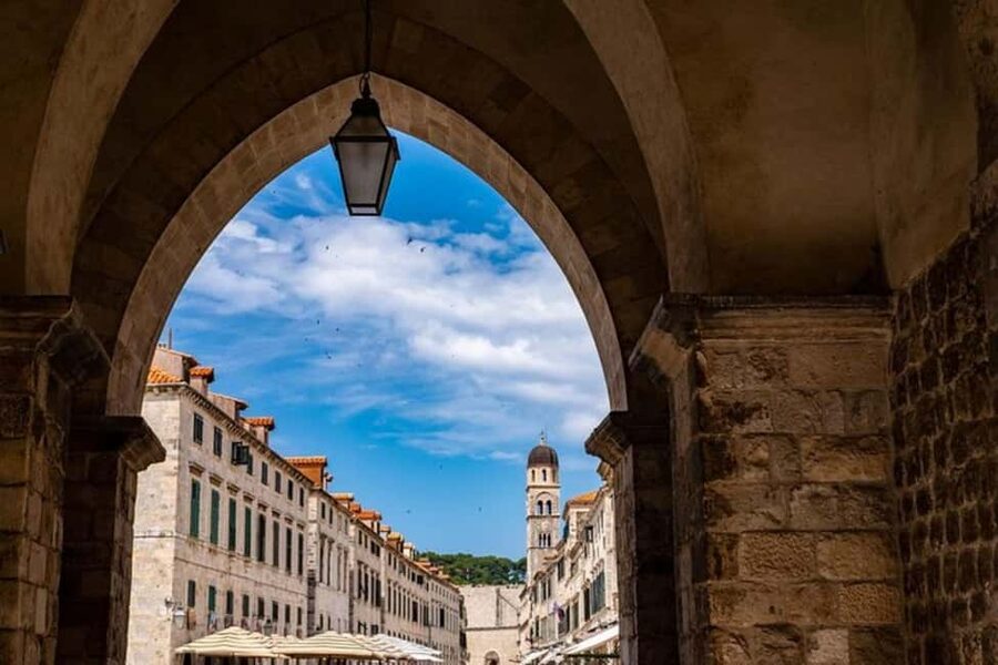 Dubrovnik : Must-See Private Walking Tour With A Guide - Key points to know before booking