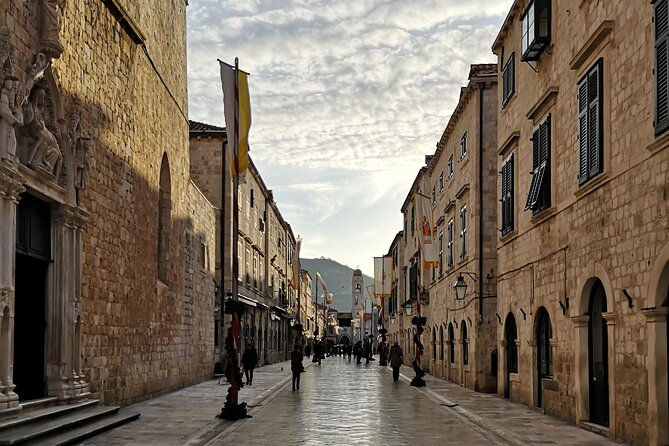 Dubrovnik Old City Private Tour - Jesuit steps, Gundulić Square, and quieter lanes