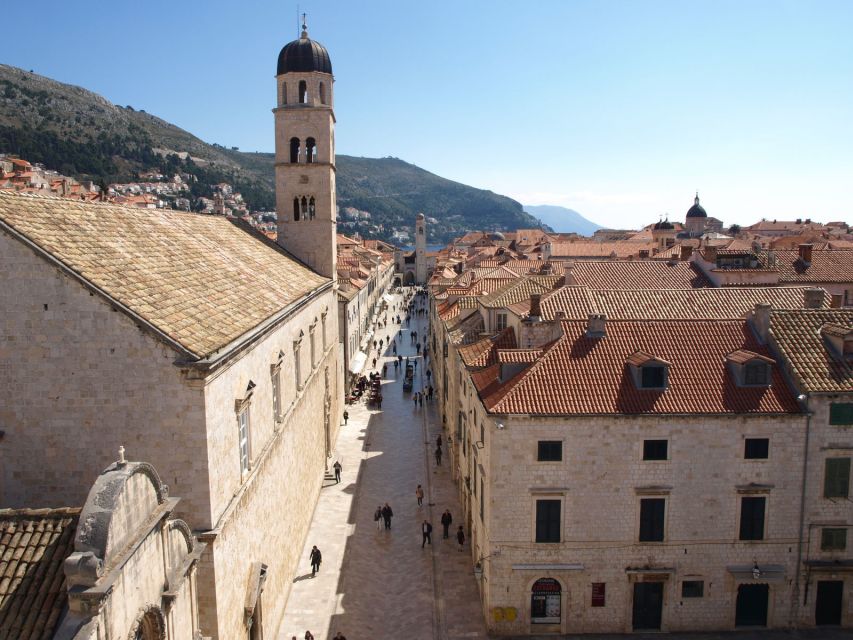 Dubrovnik: Old Town & City Walls Private Walking Tour - A private guide makes the three hours flexible