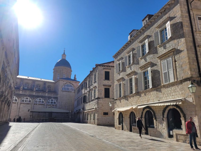 Dubrovnik: Old Town Highlights Tour with Audio Guide - Key points to know before you book