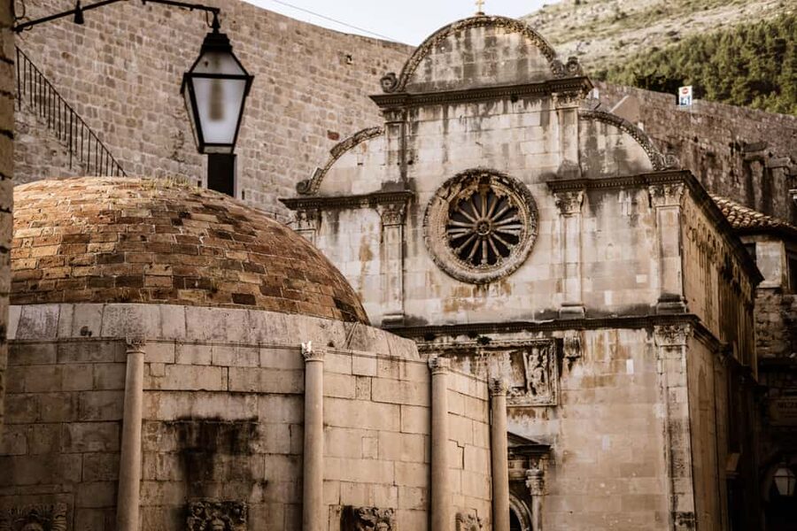 Dubrovnik Old Town History Tour: Early & Late Start - Walking Stradun, Dubrovnik’s main street
