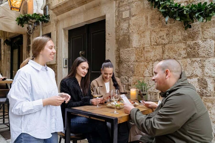 Dubrovnik Old Town: Night tour with History, Wine & Bites - Rector’s Palace and the city’s public story