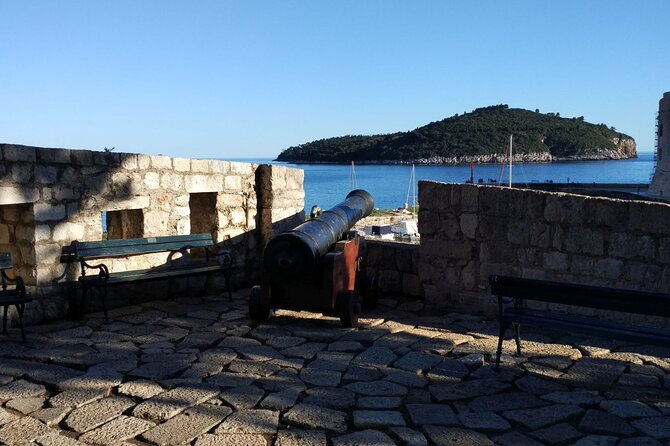Dubrovnik Old Town: Small-Group Walking Tour With A Local - Rector’s Palace and the politics of Dubrovnik