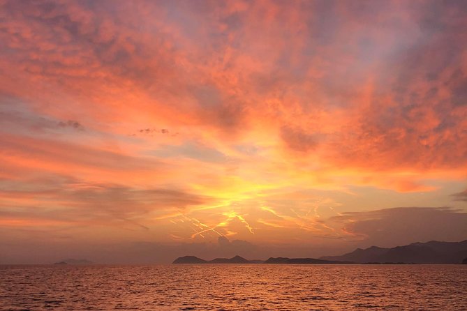 Dubrovnik Old Town Sunset Cruise - Finding the Old Port meeting point