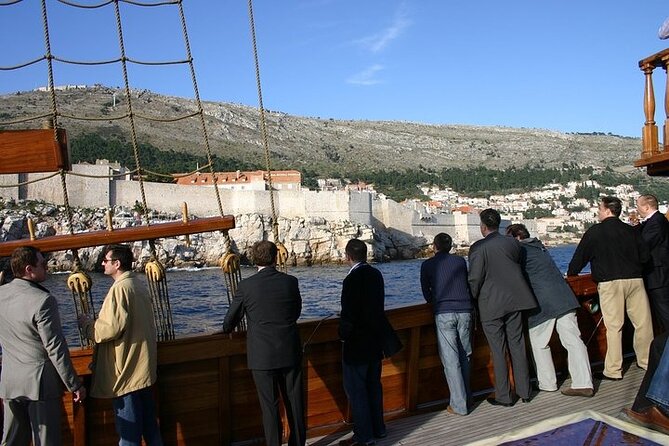 Dubrovnik Old Town Walking Tour and Cruise with Karaka - What the 45-minute Karaka cruise feels like