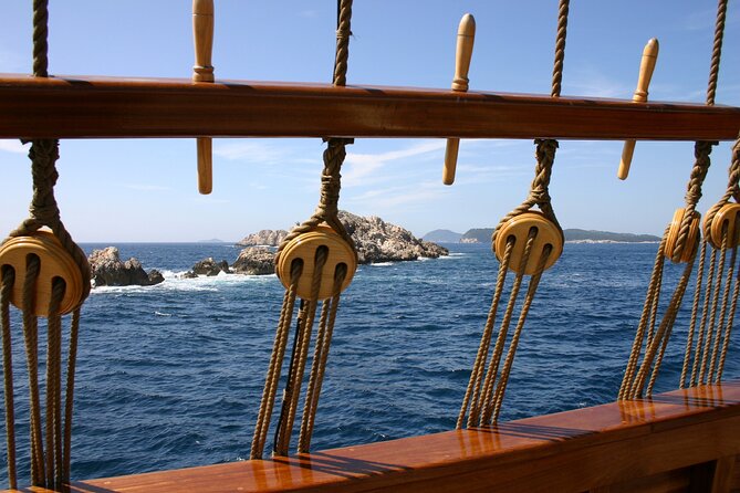 Dubrovnik Old Town Walking Tour and Cruise with Karaka - What you get for $53.39
