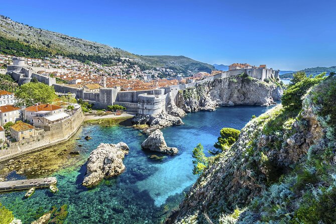 Dubrovnik Old Town Walking Tour with Audioguide - Onofrio’s Fountain and the Franciscan Monastery