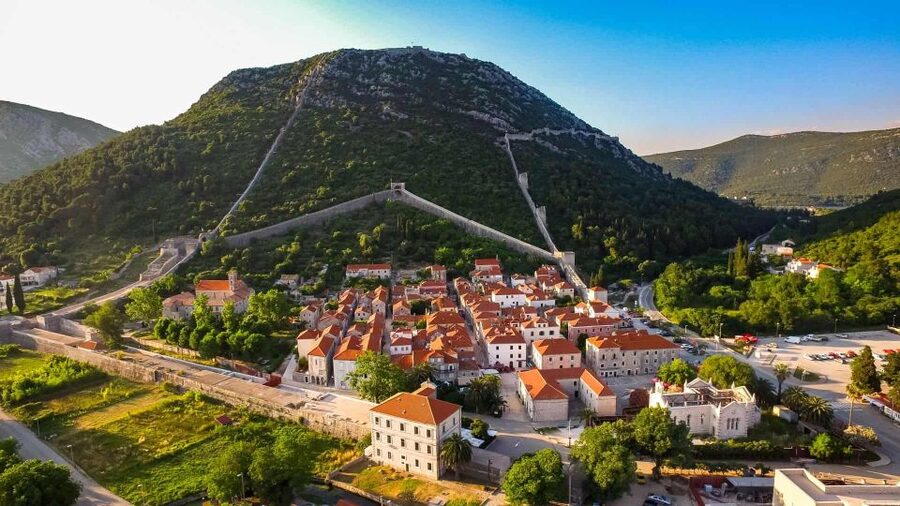 Dubrovnik: Oyster, Mussles, and Wine Tasting Tour in Ston - Free time among Ston’s walls and salt pans