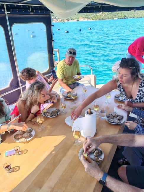 Dubrovnik: Oyster, Mussles, and Wine Tasting Tour in Ston - Cruising Little Ston Bay