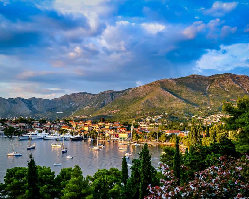 Dubrovnik: Panoramic Drive & Dubrovnik Old Town Walking Tour - Following the Dubrovnik river toward Srđ
