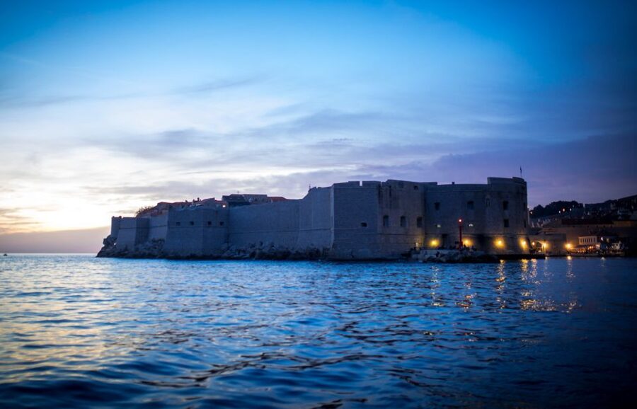 Dubrovnik: Panoramic Sunset Cocktail Cruise Around Old Town - Key points at a glance