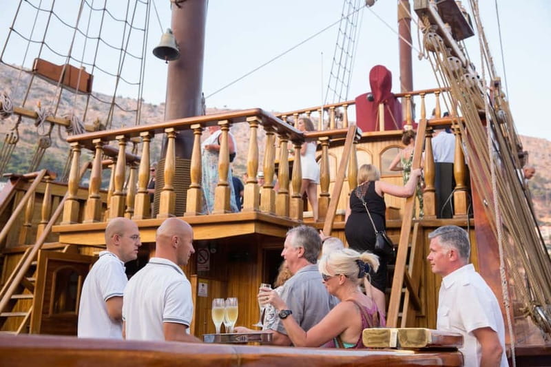 Dubrovnik: Panoramic Sunset Cruise on Karaka Ship - The 1.5-hour route around Dubrovnik Old Town
