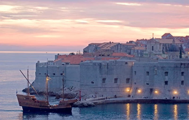 Dubrovnik: Panoramic Sunset Cruise on Karaka Ship - Practical planning for a smooth evening