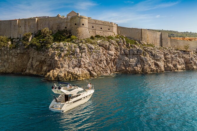 Dubrovnik: Private Boat Tours to Elaphite Islands - Boat comfort, equipment, and group size