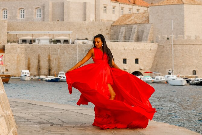 Dubrovnik: Private Flying Dress Photoshoot Experience - Meeting Dubo at Pile Gate