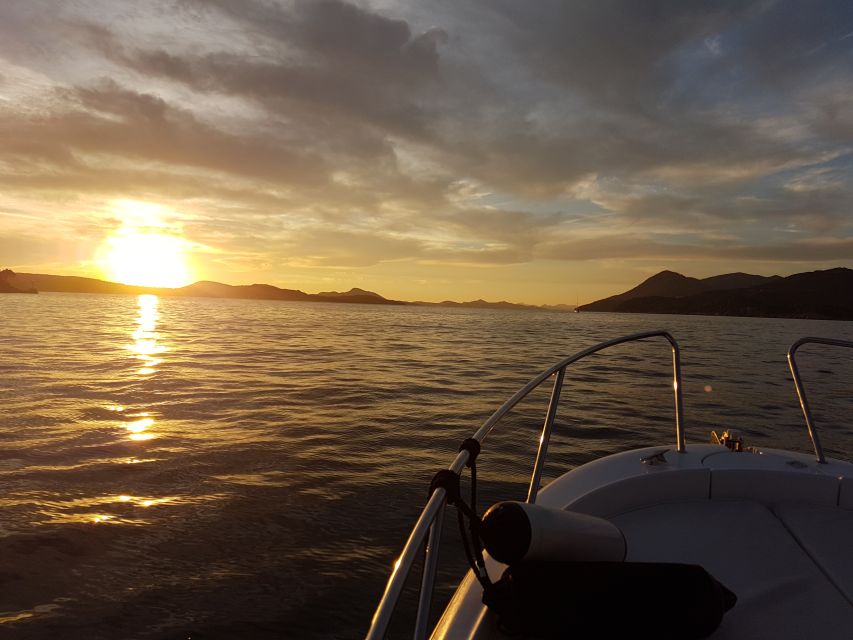 Dubrovnik: Private Sunset on the Sea Cruise with Wine - Choosing between the slower boat and speedboat
