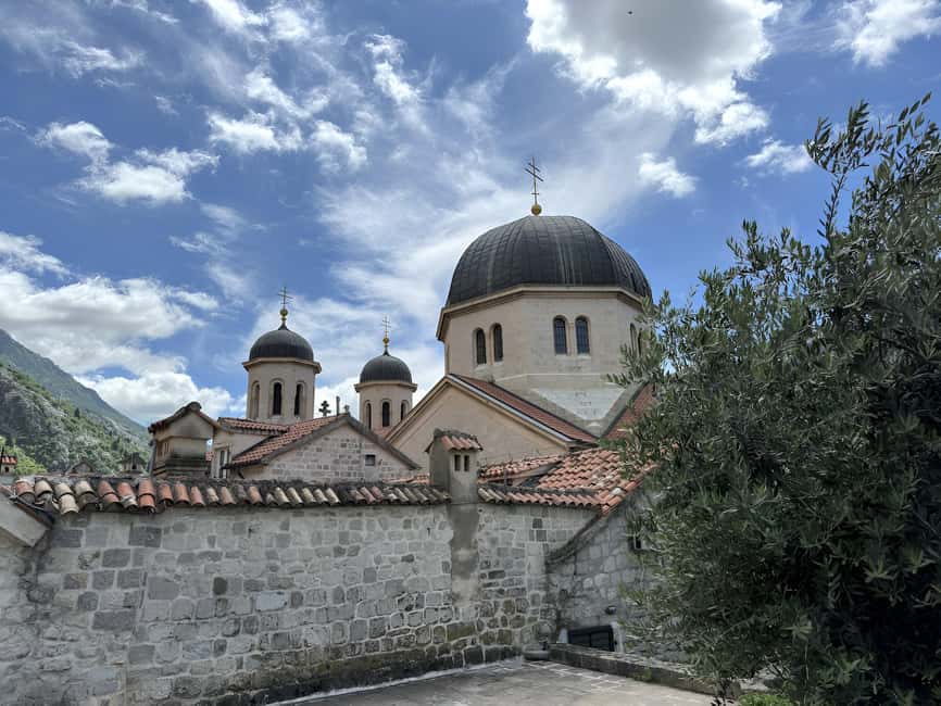 Dubrovnik: Private Tour to Montenegro, Kotor, and Perast - Kotor’s walls, old town, and high views