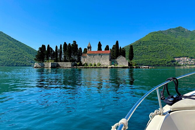 Dubrovnik: Private Tour to Montenegro - Kotor & Perast - A private tour that earns its price with a full group